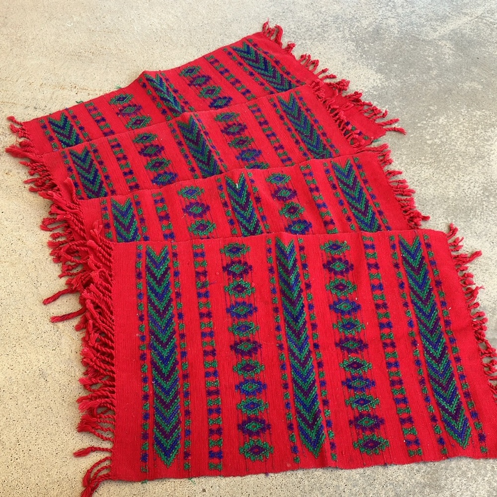 Set of 4 Cotton Embroidered Placemats